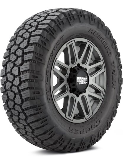 Cooper Discoverer Rugged Trek 285/45-22 XL 114T On-/Off-Road All-Terrain Truck Tire 90000038402